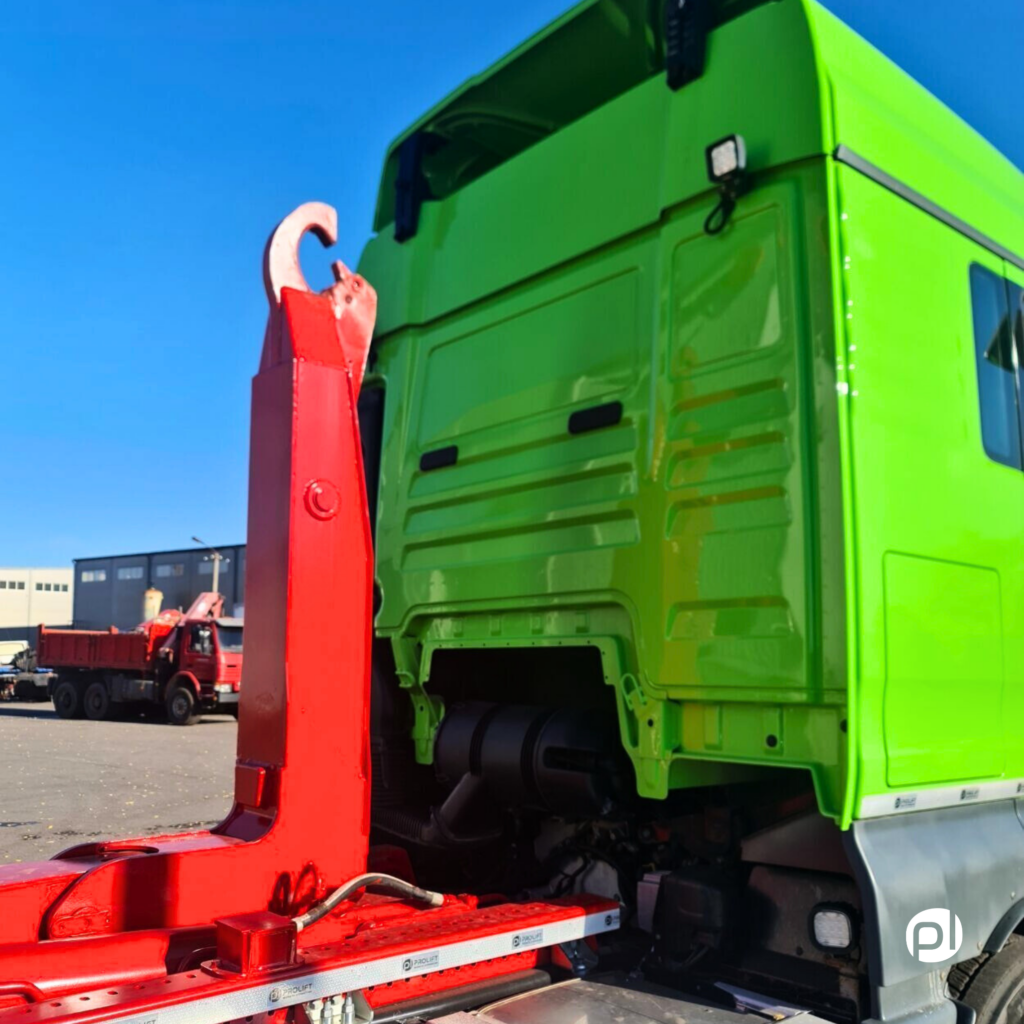 Müüa Pro Lift OÜ-st: Vähekasutatud AJK konkslift HLK22-6205 (2024) kuni 7000 mm konteinerile.
The post MÜÜA: MAN TGX AJK konkslift HLK22-6205 368kW appeared fir